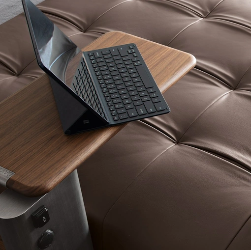 Tavolino Black Jack side table con top in noce canaletto di Daytona Home