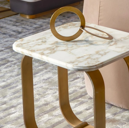 Tavolino Buddha Bar in marmo e ottone di Daytona Home