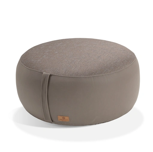 Pouf Goccia in tessuto e pelle di Kermes divani