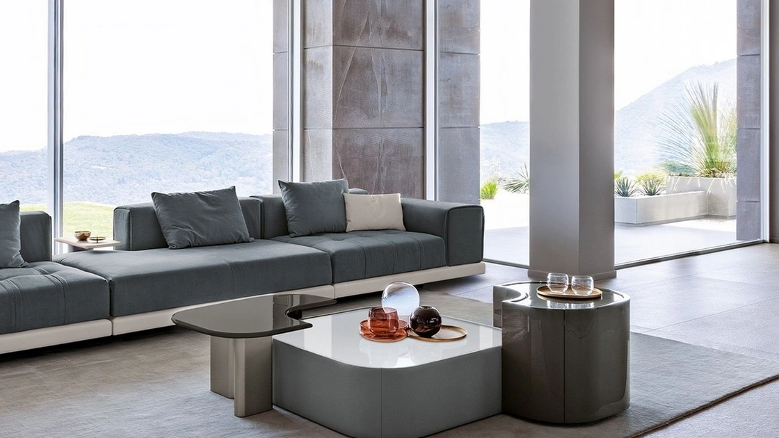 Tavolino Metropole side table & coffee bar con top in MDF laccato di Daytona Home