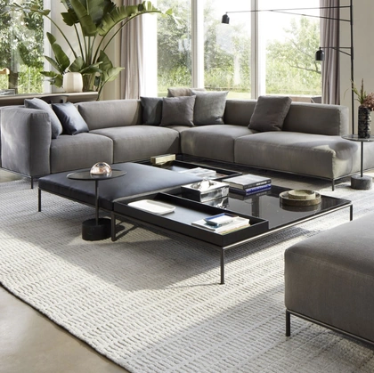 Tavolino Mex-Hi in marmo e pelle di Cassina