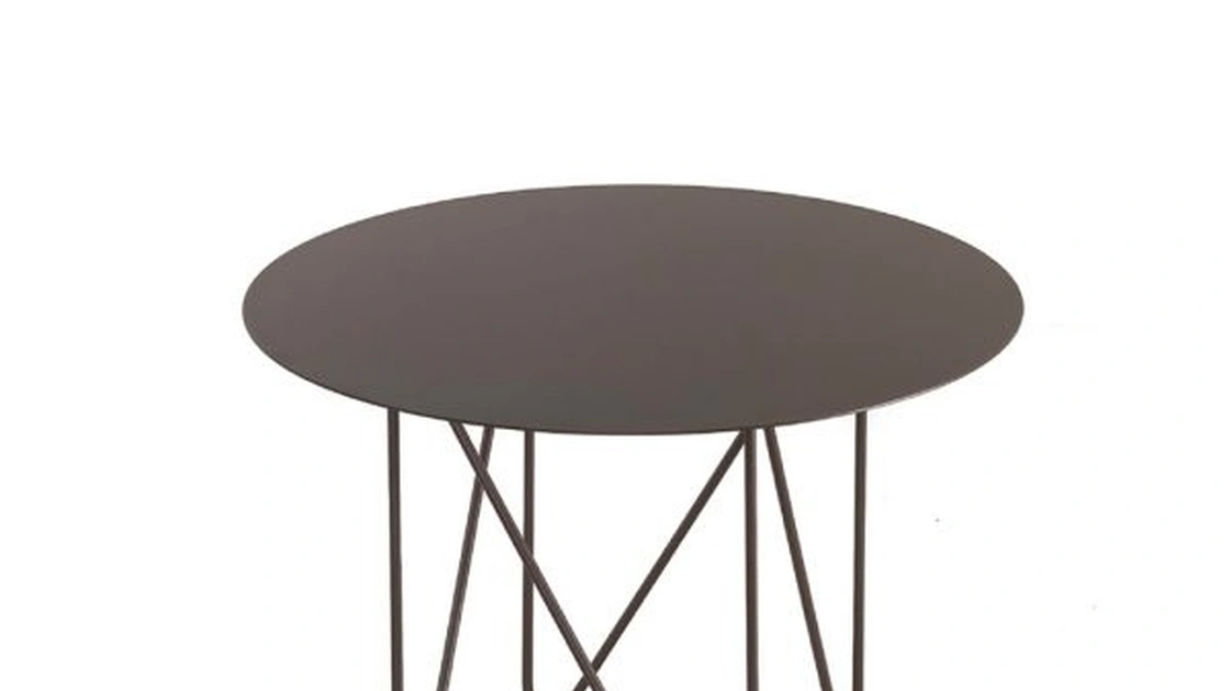 Tavolino Sharp in acciaio di Kermes divani