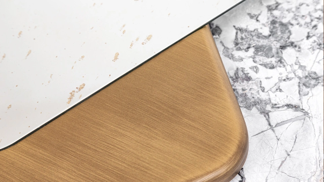 Specchio scultura Cam di Daytona Home