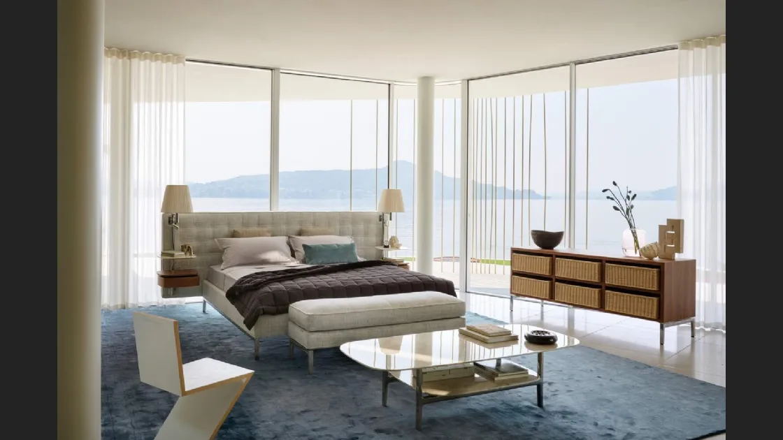 Tavolino Volage EX-S Coffee Table in marmo con bordi arrotondati di Cassina