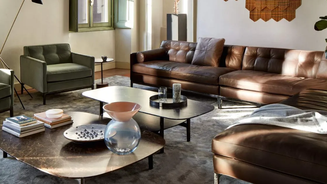 Tavolino Volage EX-S Coffee Table in marmo con bordi arrotondati di Cassina