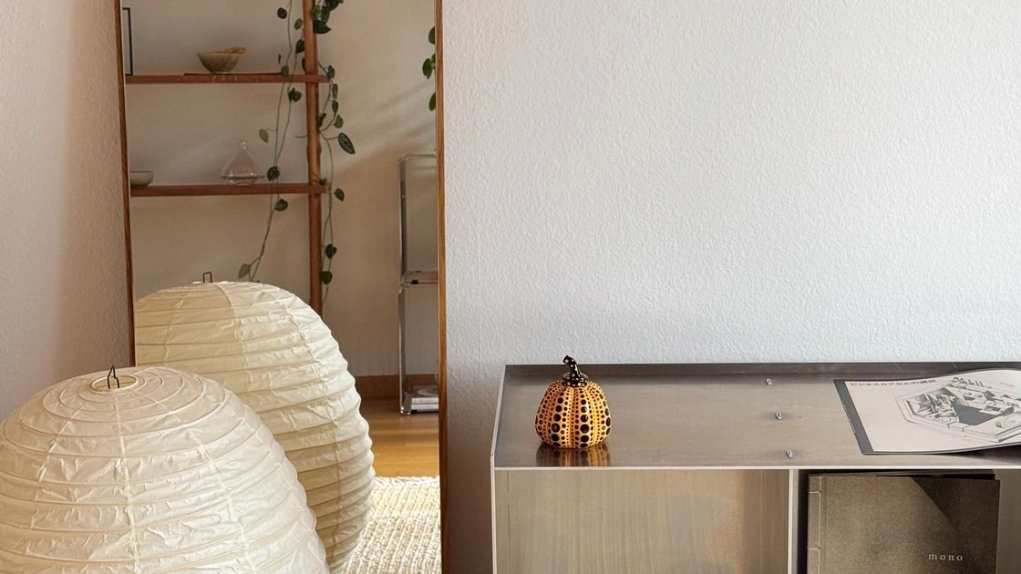 Lampada da terra realizzata in carta washi Akari 20N di Vitra