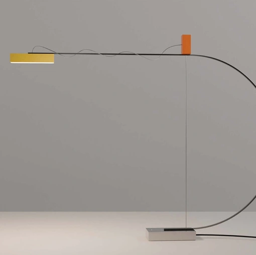 Lampada da terra di design Cupido di Nemo