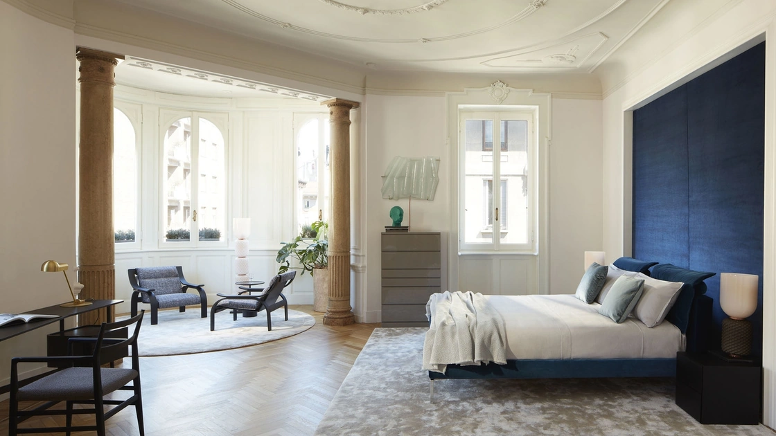 Letto imbottito Moov di Cassina