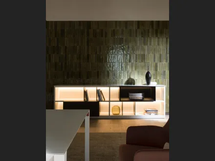 Libreria a muro in laccato opaco con particolari in legno 505 UP SYSTEM 17 di Molteni & C