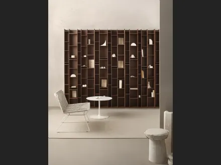 Libreria Random Wood in finitura Noce Canaletto di MDF Italia