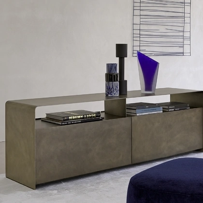 Madia Foglio in finitura Oxide di Flou