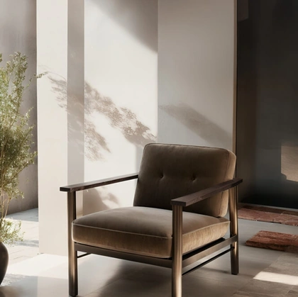 Poltroncina in tessuto con struttura in legno di Faggio e metallo Lauro di Franco Ferri