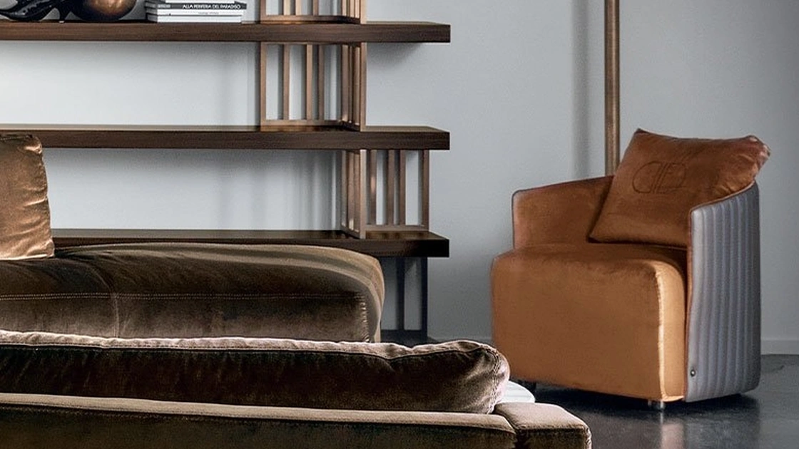 Poltroncina Betty Luxury in tessuto con schienale in pelle di Daytona Home