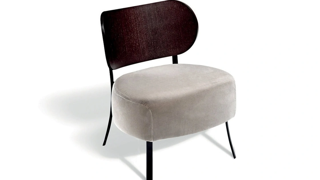 Poltroncina di design in legno con seduta imbottita Bistrò di De Padova