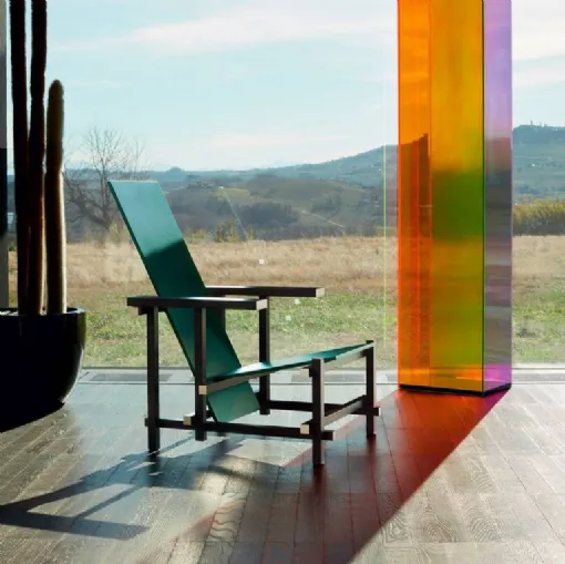 Poltrona di design Black Red and Blue di Cassina