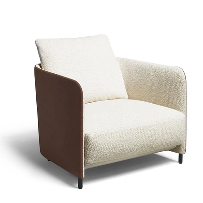 Poltroncina in tessuto con rivestimento esterno in pelle Blendy Movie di De Padova