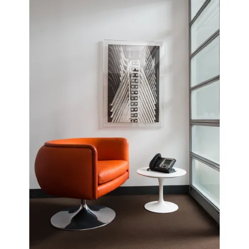 Poltroncina in pelle D'Urso Swivel Chair di Knoll
