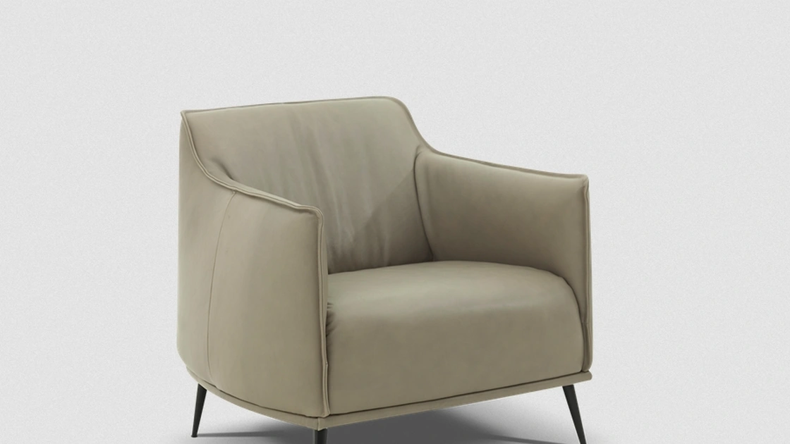 Poltroncina in pelle con piedini in metallo Daisy di Kermes divani