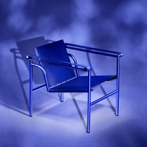 Poltroncina in cuoio Dossier Basculant di Cassina
