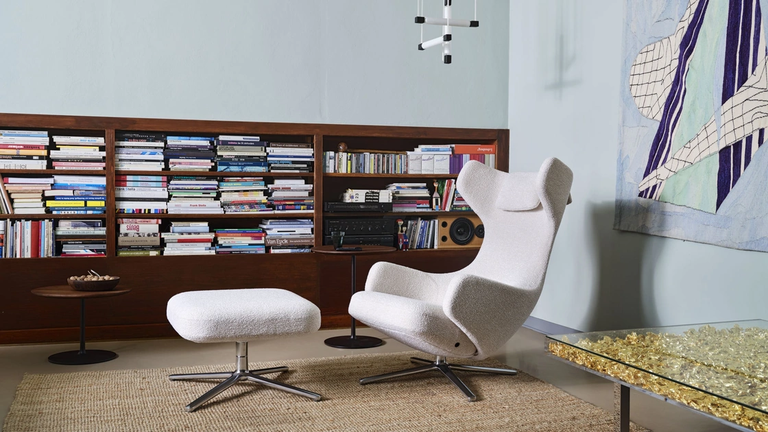 Poltrona Grand Repos & Ottoman di Vitra