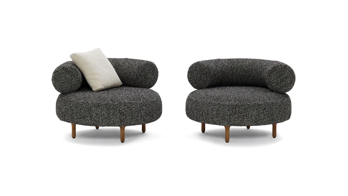 Poltroncina imbottita Honorè di De Padova