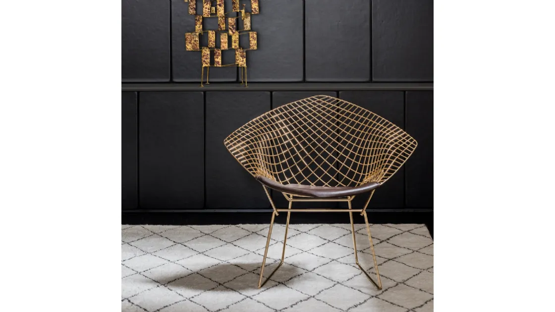Poltroncina Bertoia Diamond Chair Gold di Knoll