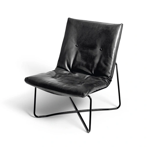 Poltroncina in pelle LC03 di De Padova