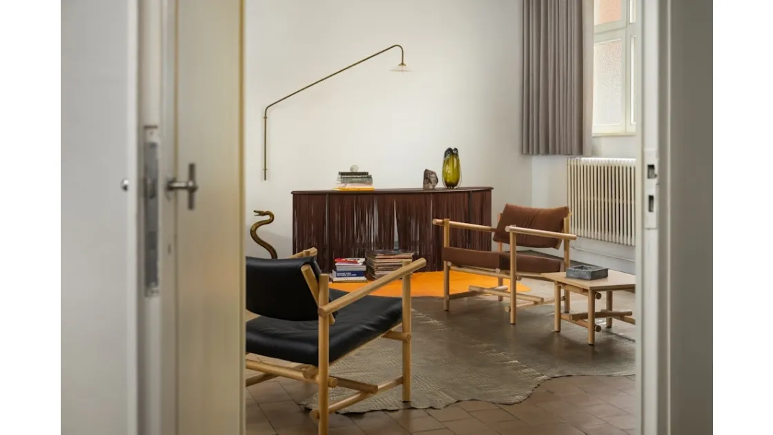 Poltrona Muecke Wood di Knoll