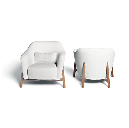 Poltrona moderna Pilotis di De Padova