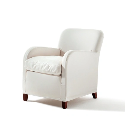 Poltroncina imbottita Susanna di De Padova