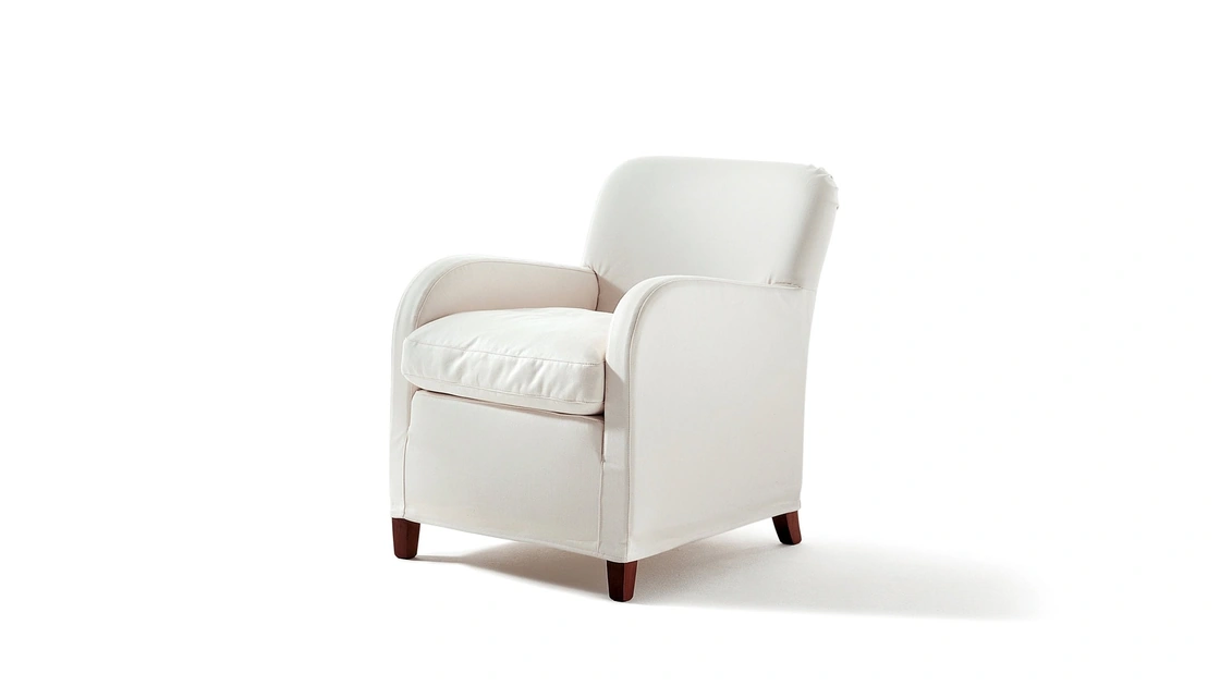 Poltroncina imbottita Susanna di De Padova