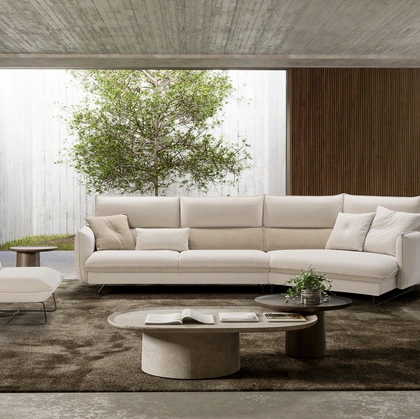 Salotto lineare in tessuto con poltrona Phoenix di Kermes divani