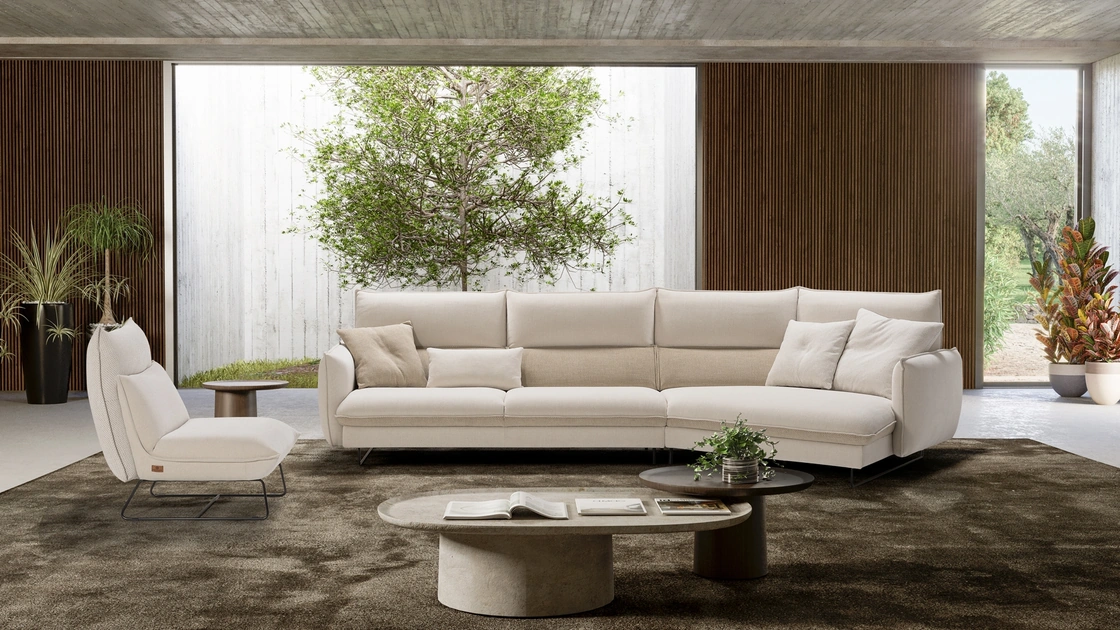 Salotto lineare in tessuto con poltrona Phoenix di Kermes divani