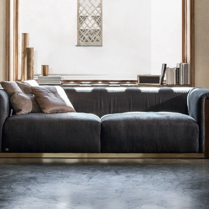 Divano lineare Radetzky di Daytona Home