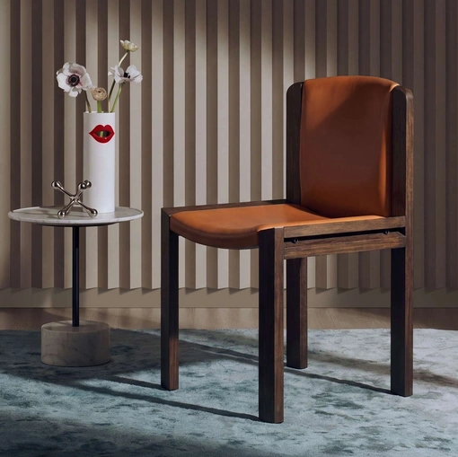 Sedia in pelle Chair 300 di Cassina