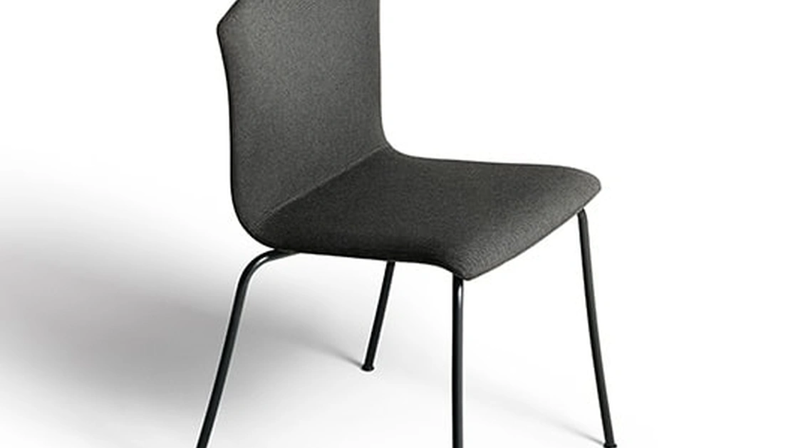 Sedia impilabile Cirene di De Padova