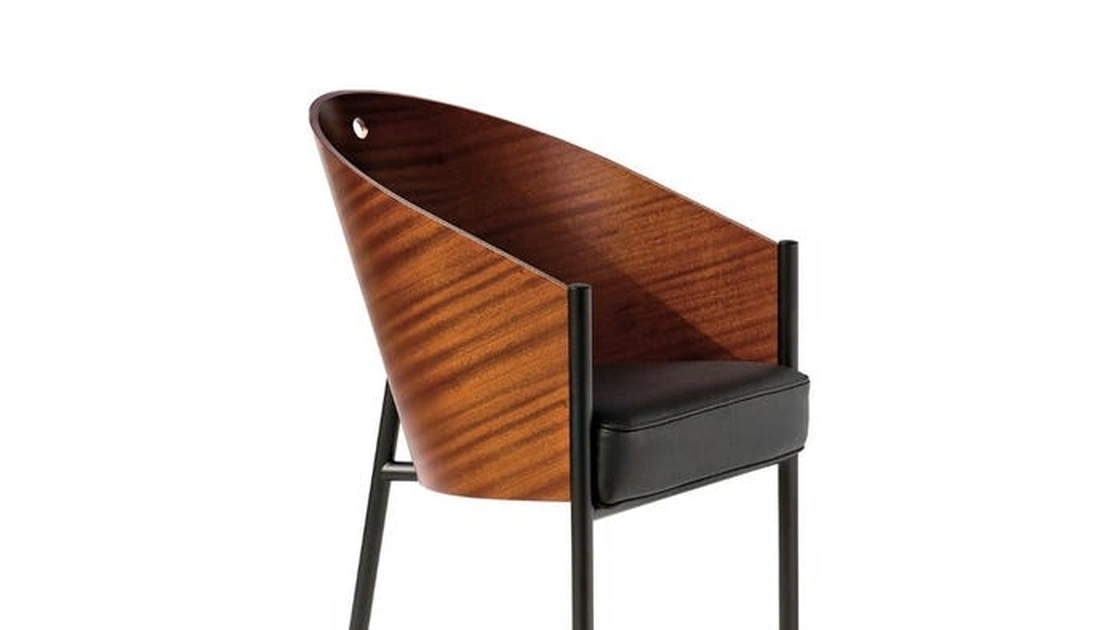 Sedia Costes in legno con seduta in pelle di Driade