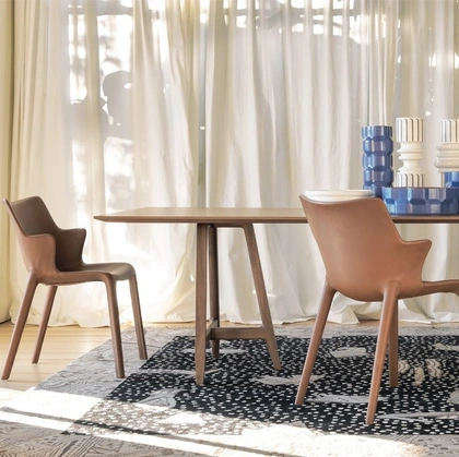 Sedia rivestita in pelle Lou Eat di Driade