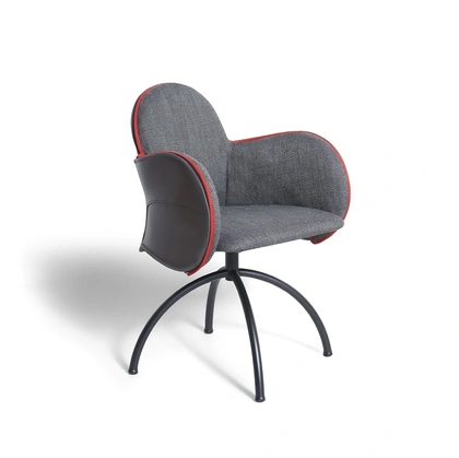 Sedia Incisa in tessuto imbottito di De Padova