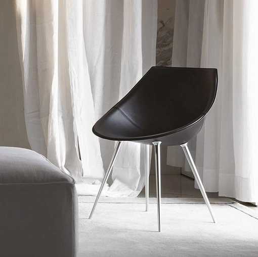 Sedia Lagò rivestita in cuoio di Driade