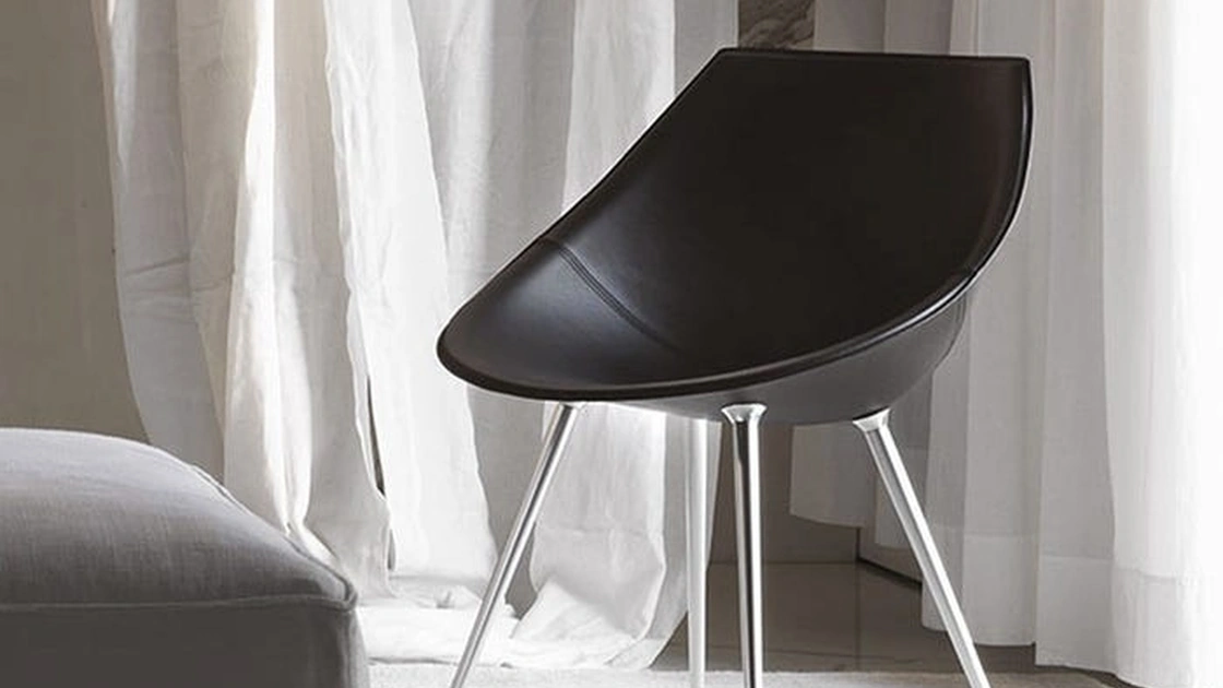 Sedia Lagò rivestita in cuoio di Driade