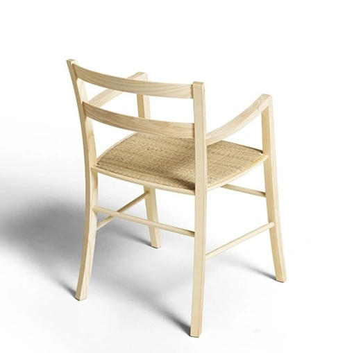 Sedia in massello di frassino M16 di De Padova
