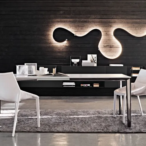 Sedia di design in pelle Outline di Molteni & C