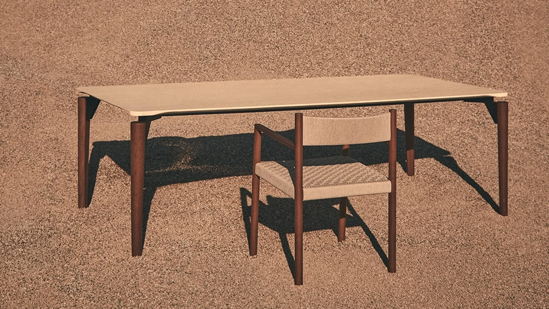 Sedia So Outdoor in filato di propilene con struttura in iroko di De Padova