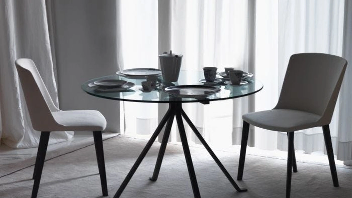 Tavolo con piano circolare in vetro temperato Cugino di Driade