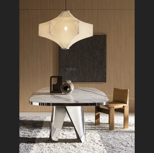 Tavolo Lise con top in marmo di Molteni & C