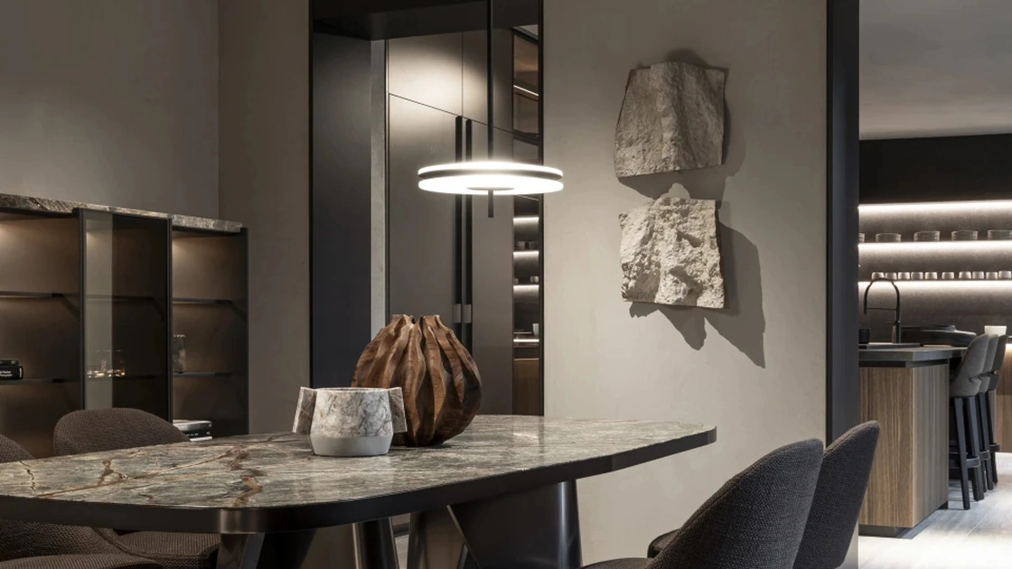 Tavolo Lise con top in marmo di Molteni & C