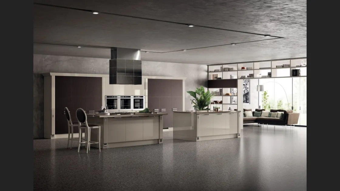 Cucina Classica Exclusiva 05 in laccato lucido Tortora di Scavolini