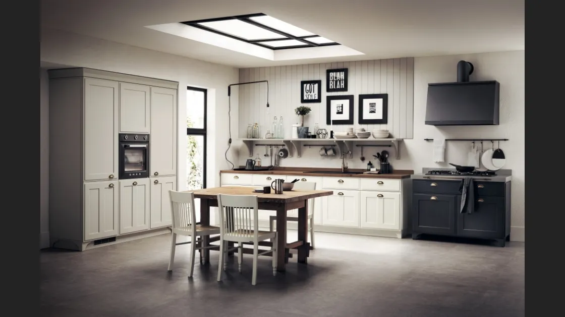Cucina Classica Favilla 01 in laccato opaco Bianco e effetto Ghisa di Scavolini