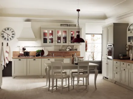Cucina Classica ad angolo Favilla 07 in laccato di Scavolini